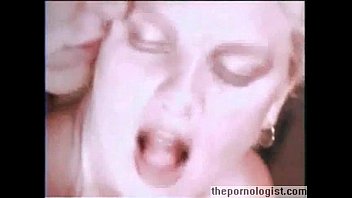 Stunning blonde fucks in a bathtub in vintage porn movie