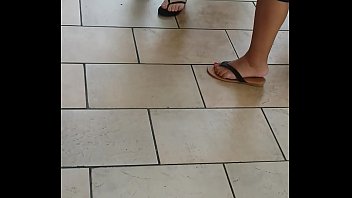 spanish toes supah-cute milky feet