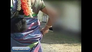 Hot And Smart Indian Tamil Aunty Malavika'_s  Porn Video