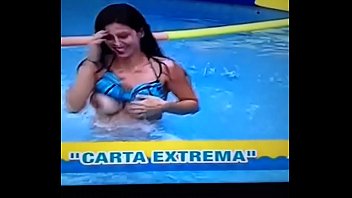 Claudia Ramirez muestra las Tetas en Programa VEX