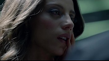 angela sarafyan - westworld s01e01 2016.