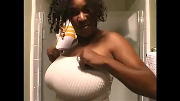 thick bouncing titties 2